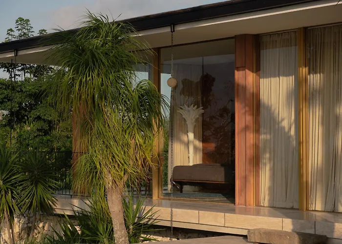 Lebar - Hilltop 3 Bedroom Private With Sauna, Ice Bath And Jacuzzi With Vast Ocean And Volcano Views Uluwatu (Bali)