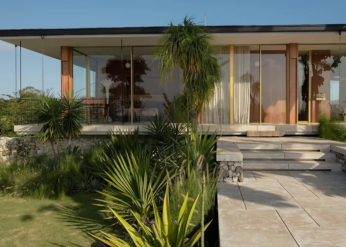 Lebar - Hilltop 3 Bedroom Private With Sauna, Ice Bath And Jacuzzi With Vast Ocean And Volcano Views Uluwatu (Bali)