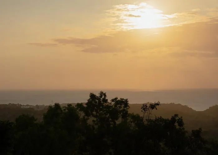 Lebar - Hilltop 3 Bedroom Private With Sauna, Ice Bath And Jacuzzi With Vast Ocean And Volcano Views Villa *