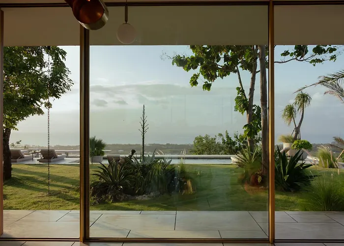 Villa Lebar - Hilltop 3 Bedroom Private With Sauna, Ice Bath And Jacuzzi With Vast Ocean And Volcano Views Uluwatu (Bali)