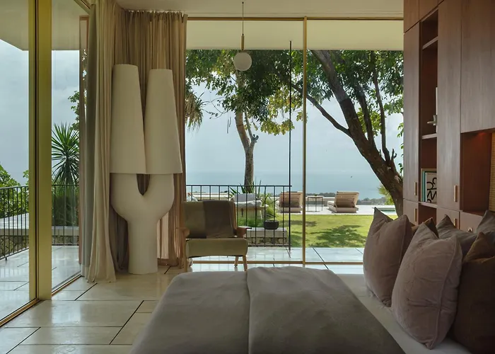Villa Lebar - Hilltop 3 Bedroom Private With Sauna, Ice Bath And Jacuzzi With Vast Ocean And Volcano Views *