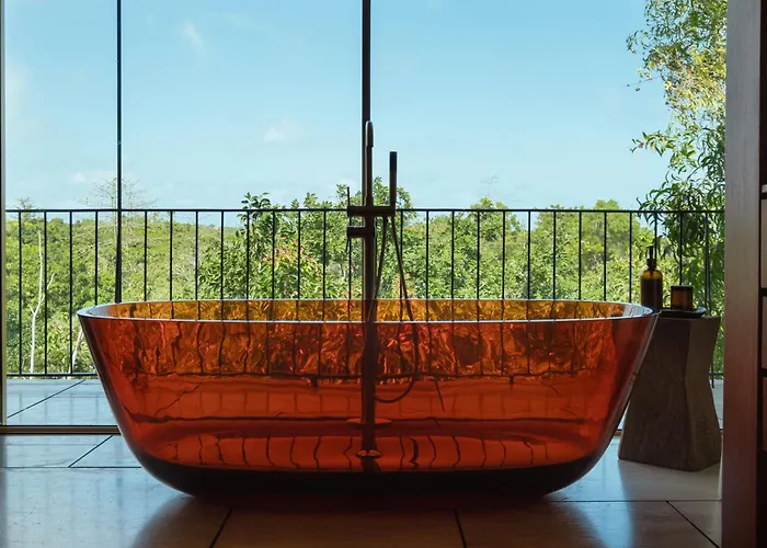 Lebar - Hilltop 3 Bedroom Private With Sauna, Ice Bath And Jacuzzi With Vast Ocean And Volcano Views Uluwatu (Bali)