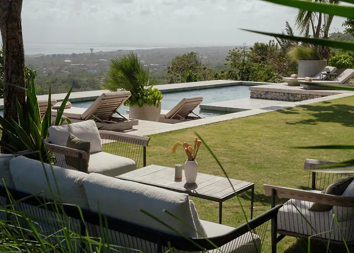 Villa Lebar - Hilltop 3 Bedroom Private With Sauna, Ice Bath And Jacuzzi With Vast Ocean And Volcano Views Uluwatu (Bali)