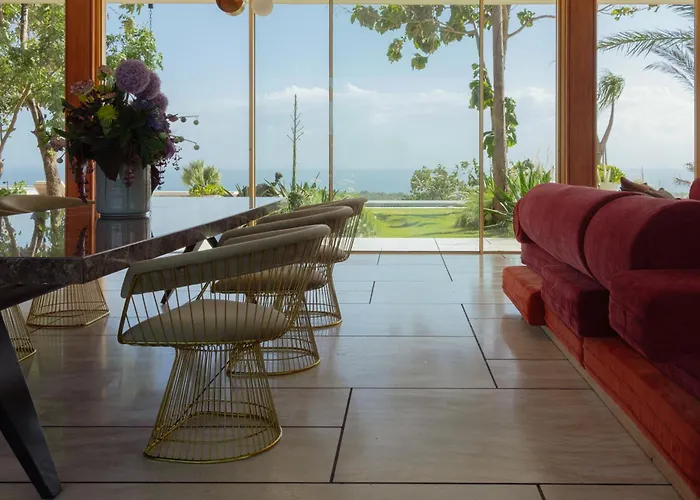 Villa Lebar - Hilltop 3 Bedroom Private With Sauna, Ice Bath And Jacuzzi With Vast Ocean And Volcano Views