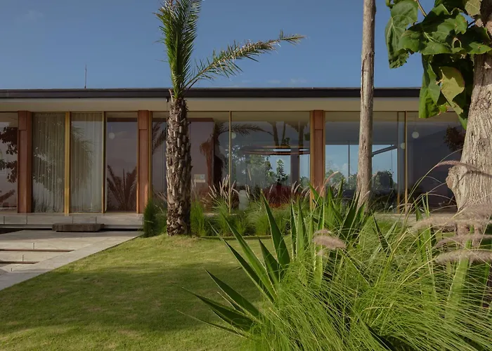 Villa Lebar - Hilltop 3 Bedroom Private With Sauna, Ice Bath And Jacuzzi With Vast Ocean And Volcano Views *
